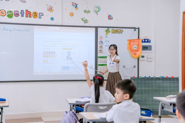 Ban hành Khung nội dung thí điểm giáo dục trí tuệ nhân tạo cho HS phổ thông