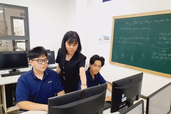 AI đang nâng cao yêu cầu và vị thế của nghề giáo.
