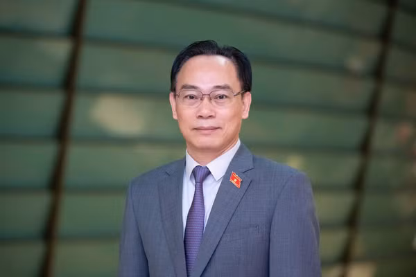 Bộ trưởng Bộ GD&ĐT Hoàng Minh Sơn. Ảnh: Việt Linh