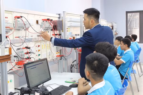 Từ chủ trương đến bài toán triển khai hiệu quả mô hình trung học nghề