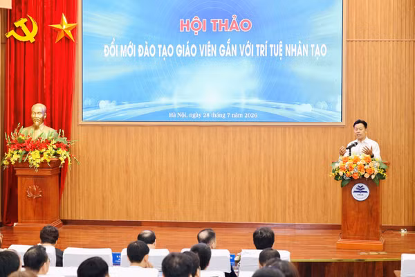Thứ trưởng Lê Quân phát biểu khai mạc hội thảo.