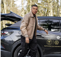 Chiêm ngưỡng dàn xe 'khủng' của Kylian Mbappe