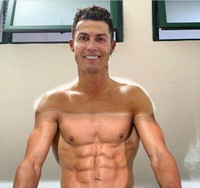 Ngỡ ngàng thân hình cơ bắp như Lý Tiểu Long của C.Ronaldo