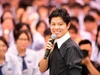 Nhạc sĩ Nguyễn Văn Chung tham gia chương trình giao lưu với học sinh Trường THCS và THPT Nguyễn Siêu (Hà Nội). 