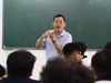 Giáo viên Trường Cao đẳng Nghề Hoa Sen trong tiết giảng bài cho học viên hệ 9+. Ảnh: NTCC
