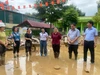 Bà Vương Ngọc Hà (thứ 3 từ phải sang) - Phó Chủ tịch UBND tỉnh Tuyên Quang thăm và động viên Trường Mầm non Hoa Mai (phường Hà Giang 2).