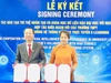 Đại diện Trường Cao đẳng Cơ điện Hà Nội và Trường THPT Trương Định ký kết hợp tác. Ảnh: NTCC