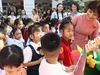 Cô trò Trường Tiểu học Vĩnh Tuy (Vĩnh Hưng, Hà Nội) trước thềm năm học mới 2025 - 2026. Ảnh: TG