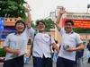 Thí sinh phấn khởi sau Kỳ thi tốt nghiệp THPT 2025. Ảnh minh họa: INT
