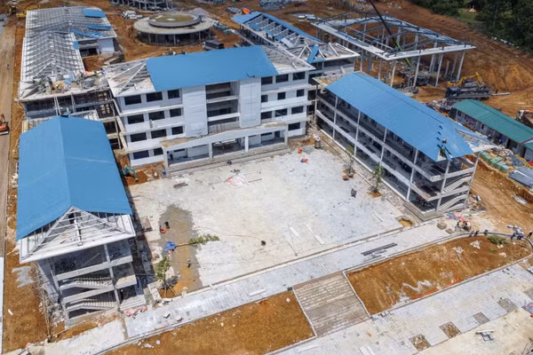 Dự án xây dựng Trường Phổ thông nội trú Tiểu học và THCS Hạ Lang cơ bản hoàn thành các hạng mục chính.