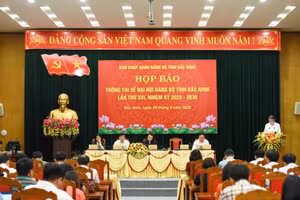 Quang cảnh buổi họp báo.