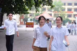 Thí sinh tại Điểm thi Trường THPT Chuyên Bắc Ninh.