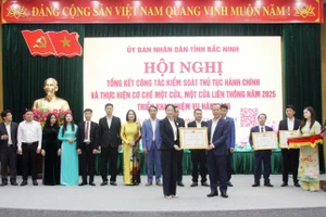Trung tâm phục vụ hành chính công phường Việt Yên vinh dự nhận Bằng khen của Chủ tịch UBND tỉnh Bắc Ninh.