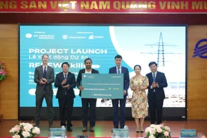 Lãnh đạo EPU ký kết dự án với Quỹ GE Vernova Foundation.