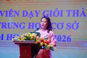 Nhà giáo Nguyễn Ngọc Anh - giáo viên môn tiếng Anh Trường THCS Giảng Võ 2.