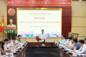 Phó Chủ tịch UBND tỉnh Bắc Ninh Lê Xuân Lợi phát biểu tại hội nghị.