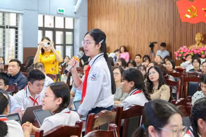 Học sinh THCS Giảng Võ tự tin với lớp học số kết nối cùng học sinh trường học quốc tế Phần Lan.