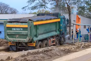 Bảo đảm vệ sinh môi trường trong quá trình thi công dự án (ảnh minh họa).