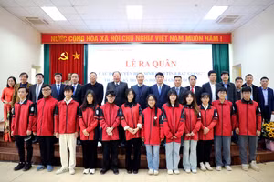 Lãnh đạo tỉnh Bắc Giang động viên thí sinh tham dự kỳ thi chọn HSG quốc gia.