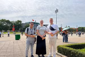 Khách du quốc tế đến Thủ đô Hà Nội.