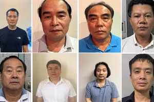 Từ trái qua phải: Bùi Thanh Bình, Nguyễn Văn Bình, Ngô Tiến Cương, Nguyễn Duy Nghiệp, Nguyễn Xuân Tốt, Nguyễn Văn Đức, Lê Xuân Định, Nguyễn Trường Giang. 