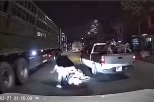 Hình ảnh trích lại từ camera hành trình.