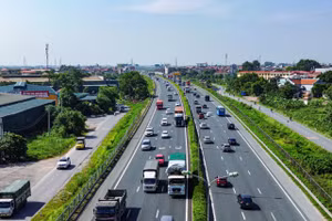 Phương tiện di chuyển trên cao tốc Pháp Vân - Cầu Giẽ.