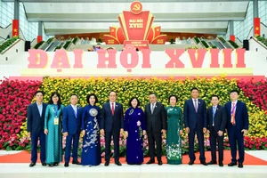 Đại biểu dự khai mạc phiên trù bị.
