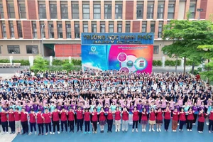 Các học sinh lớp 9, Trường THCS Cầu Giấy năm học 2024 - 2025. 