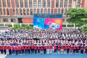 Các học sinh lớp 9, Trường THCS Cầu Giấy năm học 2024 - 2025. 