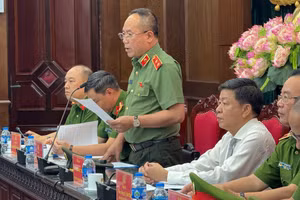 Trung tướng Nguyễn Thanh Tùng, Giám đốc Công an TP Hà Nội phát biểu. (Ảnh: HT).