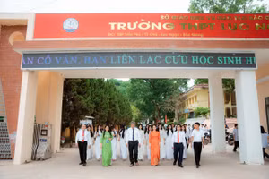 Trường THPT Lục Ngạn số 1 tự hào chặng đường 60 năm.