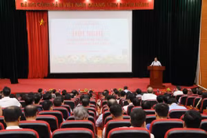 Toàn cảnh hội nghị tại điểm cầu trung tâm.