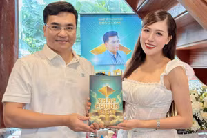 Nghệ sĩ Đồng Long, tác giả cuốn sách giao lưu với độc giả trẻ