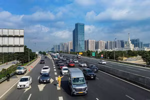 Các phương tiện tham gia giao thông trên cao tốc ngày 14/2.