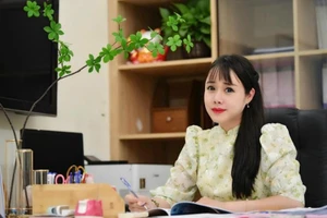 Cô giáo Nguyễn Lan Phương- Hiệu trưởng trường THCS Minh Khai (quận Hai Bà Trưng).