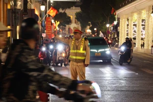 Cảnh sát giao thông làm nhiệm vụ tại các tuyến đường Thủ đô. (Ảnh minh họa).