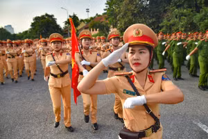 Cảnh sát giao thông Thủ đô tại buổi hợp luyện. (Ảnh CAHN).
