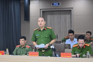  Đại tá Nguyễn Đức Long, Phó Giám đốc Công an TP Hà Nội phát biểu tại buổi họp báo.