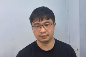 Bị can Phó Đức Nam (TikToker Mr Pips) tại cơ quan điều tra. Ảnh: CAHN