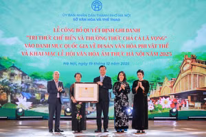 “Tri thức chế biến và thưởng thức Chả cá Lã Vọng” vào danh mục quốc gia về di sản văn hóa phi vật thể. Ảnh: H.L