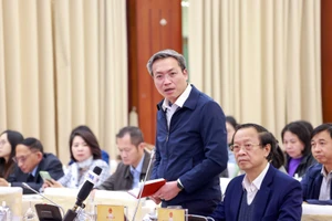 Thiếu tướng Nguyễn Quốc Toản trả lời tại họp báo.