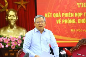 Thiếu tướng Hoàng Anh Tuyên thông tin tại buổi làm việc.