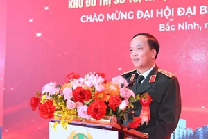 Thứ trưởng Bộ Công an Đặng Hồng Đức phát biểu tại buổi lễ.