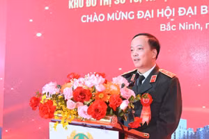 Thứ trưởng Bộ Công an Đặng Hồng Đức phát biểu tại buổi lễ.