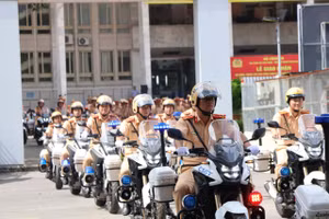 Lực lượng CSGT đảm bảo TT ATGT ở Hà Nội dịp lễ 2/9. 