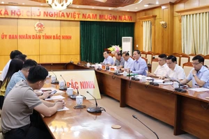 Quang cảnh buổi làm việc.