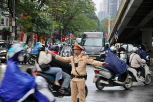 CSGT làm nhiệm vụ sáng 9/2.