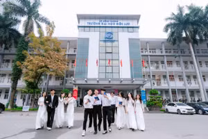 Sinh viên trường Đại học Điện lực.