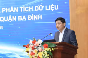 Chủ tịch UBND quận Ba Đình Tạ Nam Chiến phát biểu tại lễ khai trương.